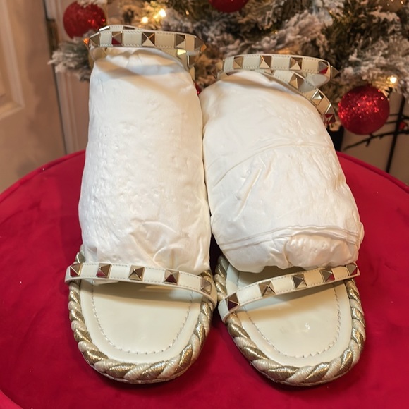 Valentino Rock Studded Espadrilles/Sandals - Picture 5 of 16